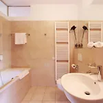 Отель Rezidence Vysehrad 4*